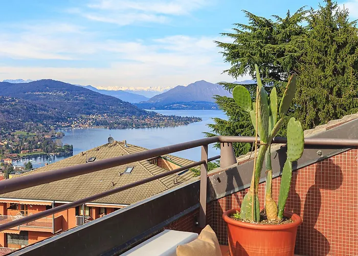 Casa Giacomo Арона